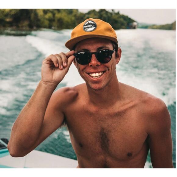 Nectar Salt of the East Wynwood Polarized Sunglasses with Soft Case - Picture 6 of 6